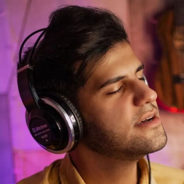 کاور اهنگ Dancin از راوین فرد