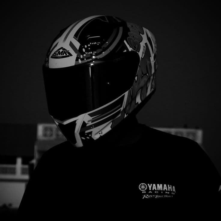 کاور اهنگ CHINGON 2 از Martinwhite