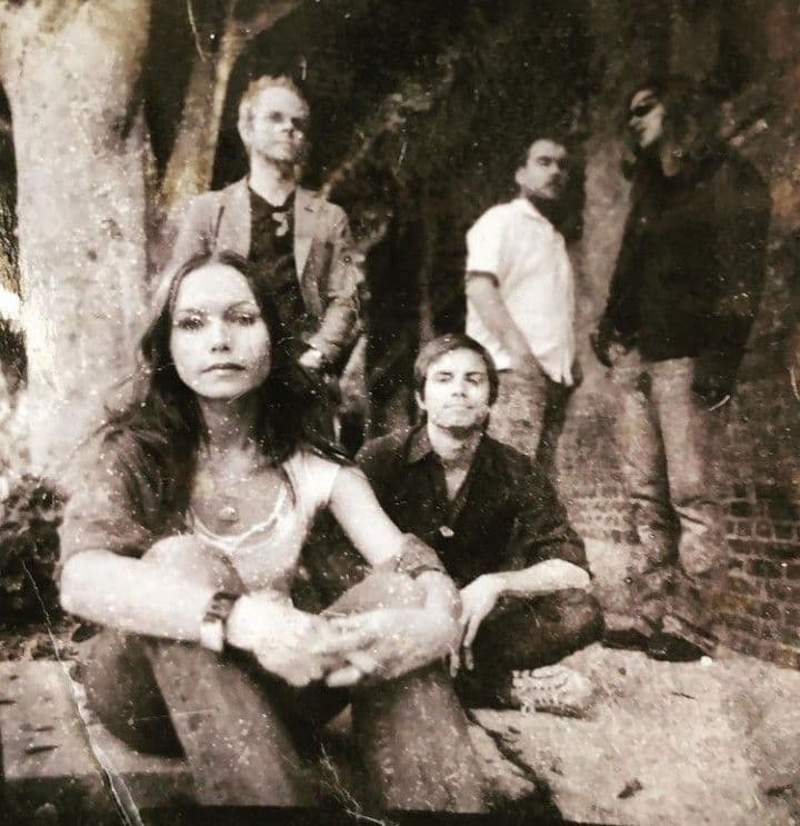 کاور اهنگ Step On Me از The Cardigans
